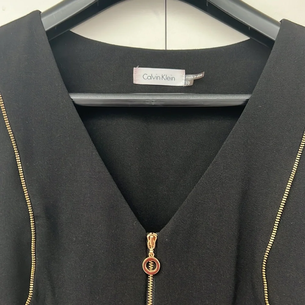 CALVIN KLEIN | Black Sheath Dress with Accent Contouring Gold Zipper Piping - Picture 8 of 12
